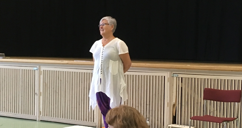 Karin Westrin berättar om Holi Yoga