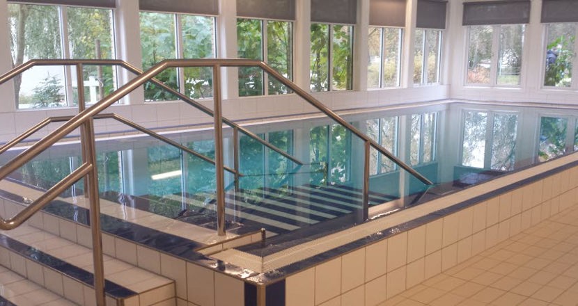 Foto: Friskvård- Vattengymnastik, bassäng