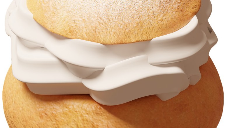 Klassisk semla med vispgrädde