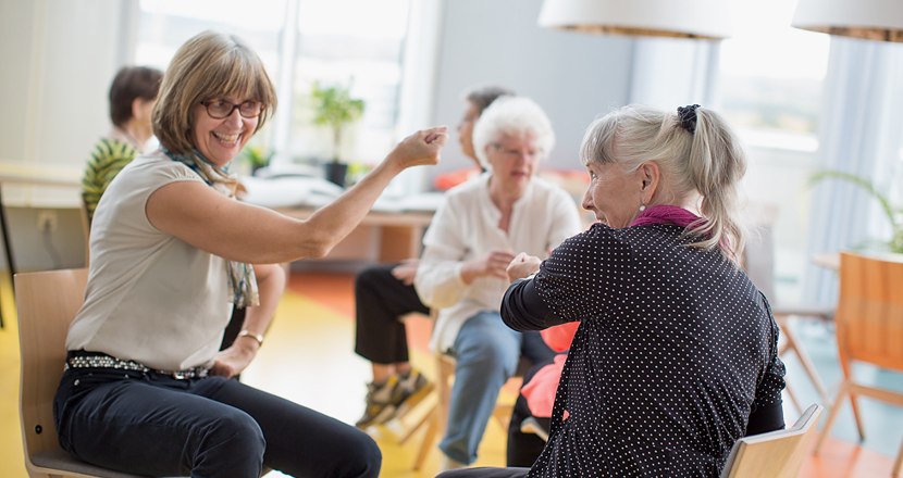 Personer som dansar